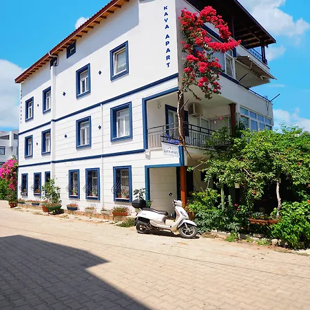 Kaya מלון דירות 4*