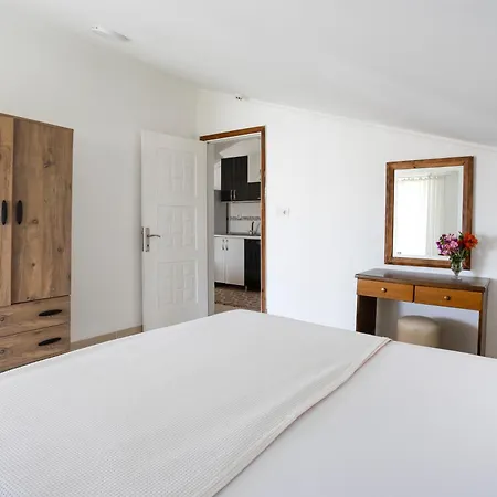 Kaya Aparthotel 2*