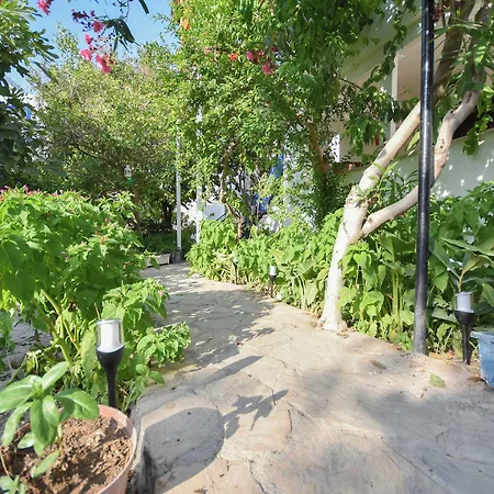 Kaya アパートホテル ダッチャ